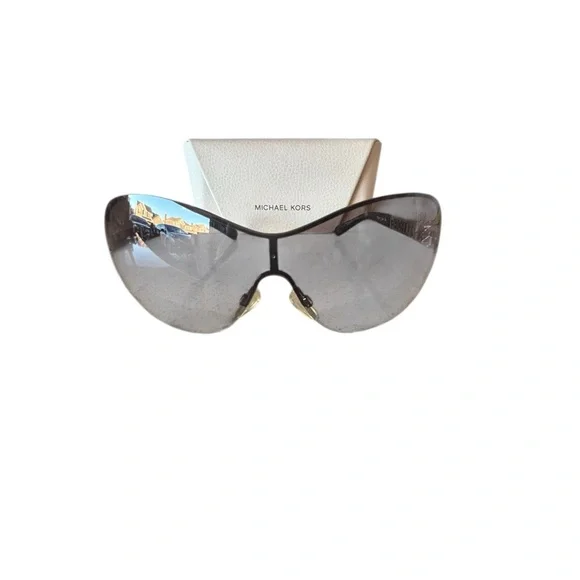 Michael Kors Black Grand Canyon Sunglasses with Case - Picture 3 of 7